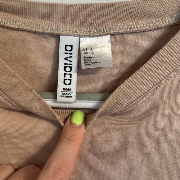 Basic Oversized Tshirt - Picture 3 of 3